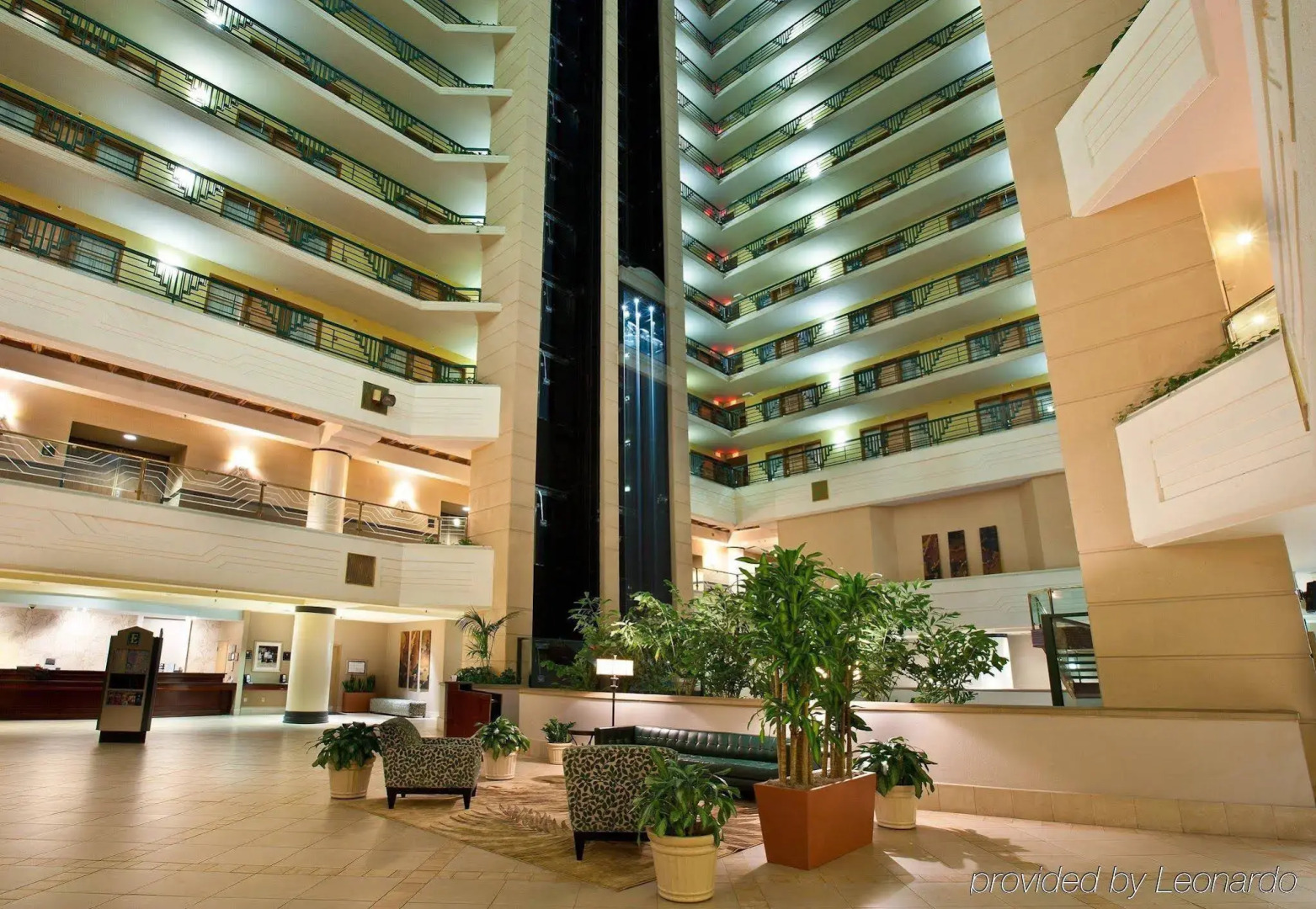 Embassy Suites by Hilton Indianapolis Downtown