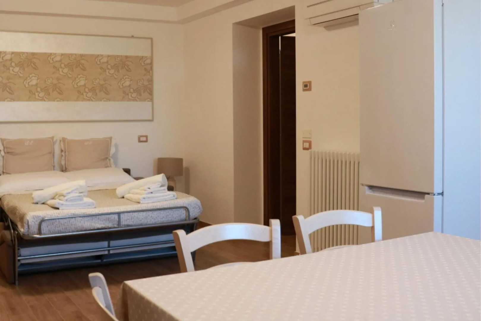 Villa with stunning views and private pool-Villa Matilde