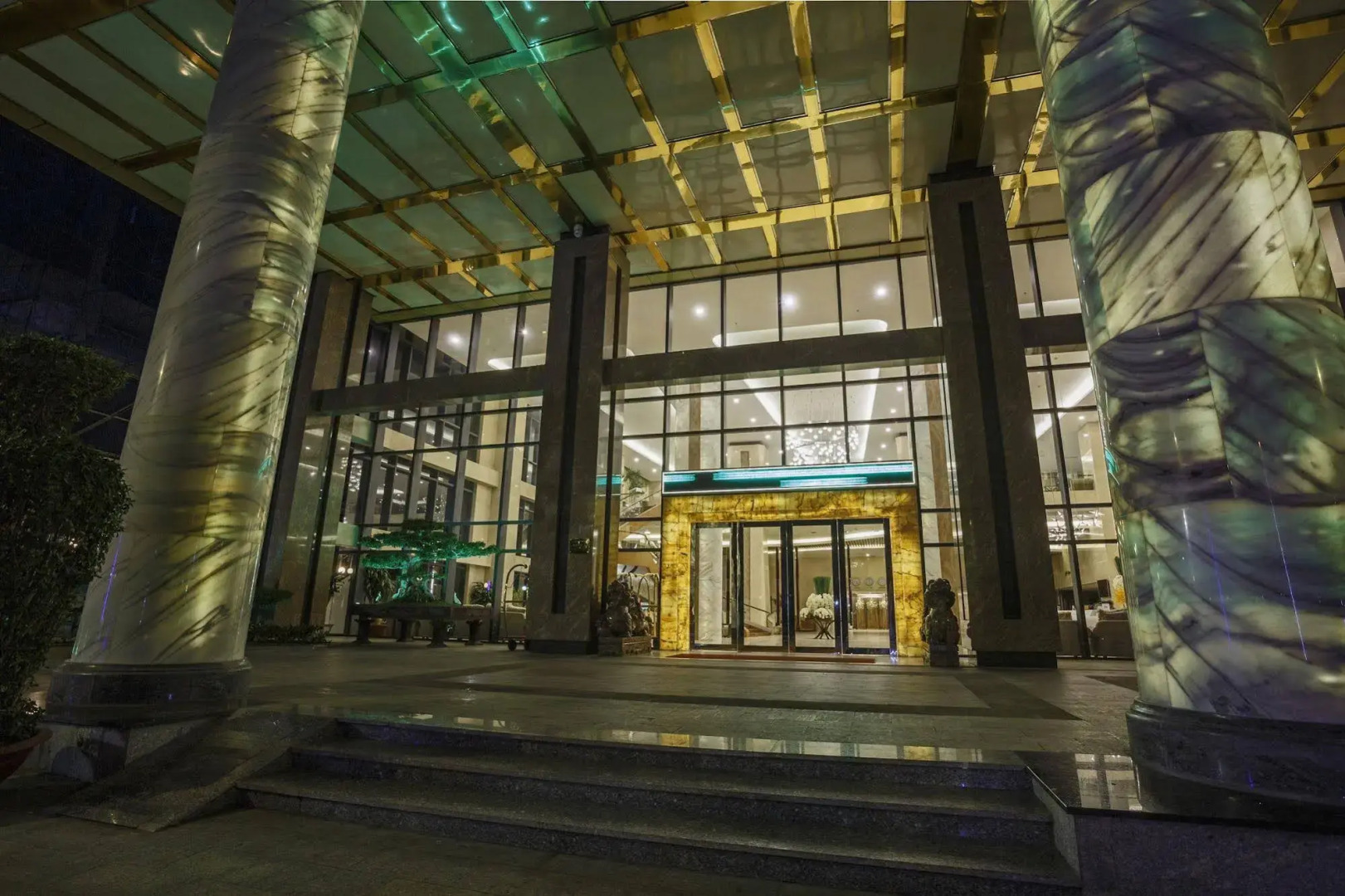 Muong Thanh Luxury Nha Trang Hotel