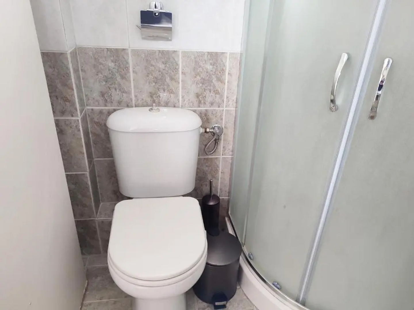 Modern 1Br apt , Garden , View & AC