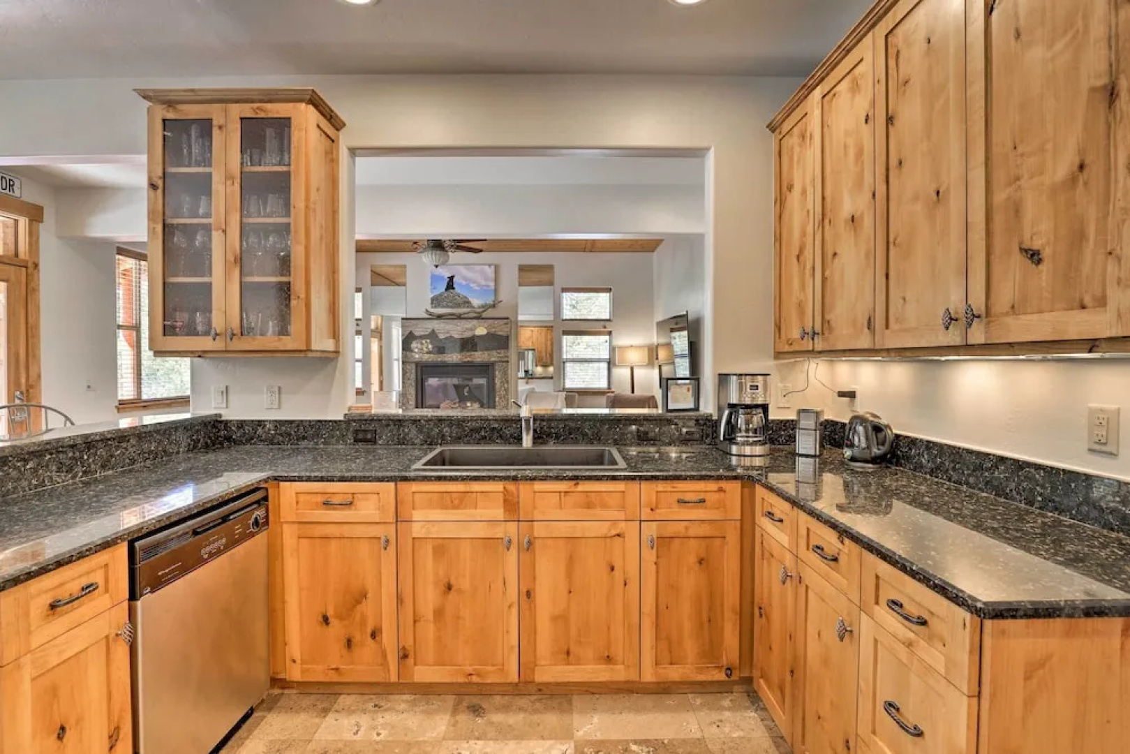 'rocky Bear Lodge' on 2 Acres Near Turquoise Lake