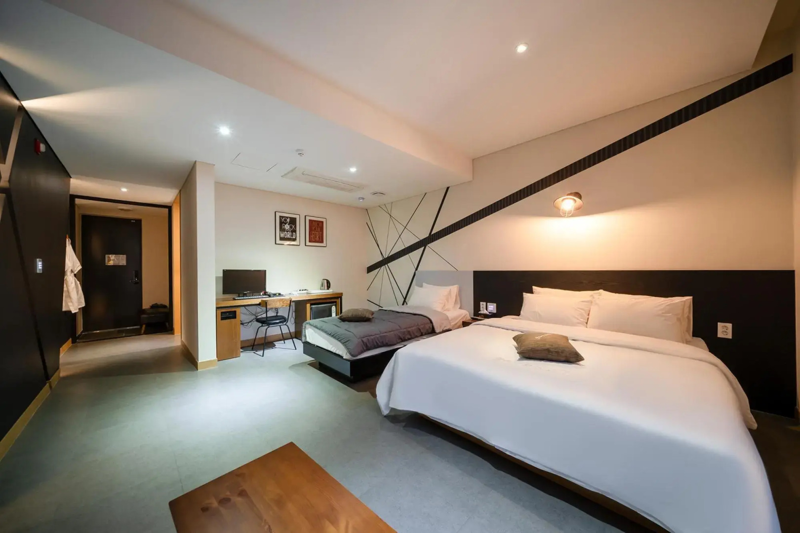 Jincheon Well Prime Fashionable Hotel