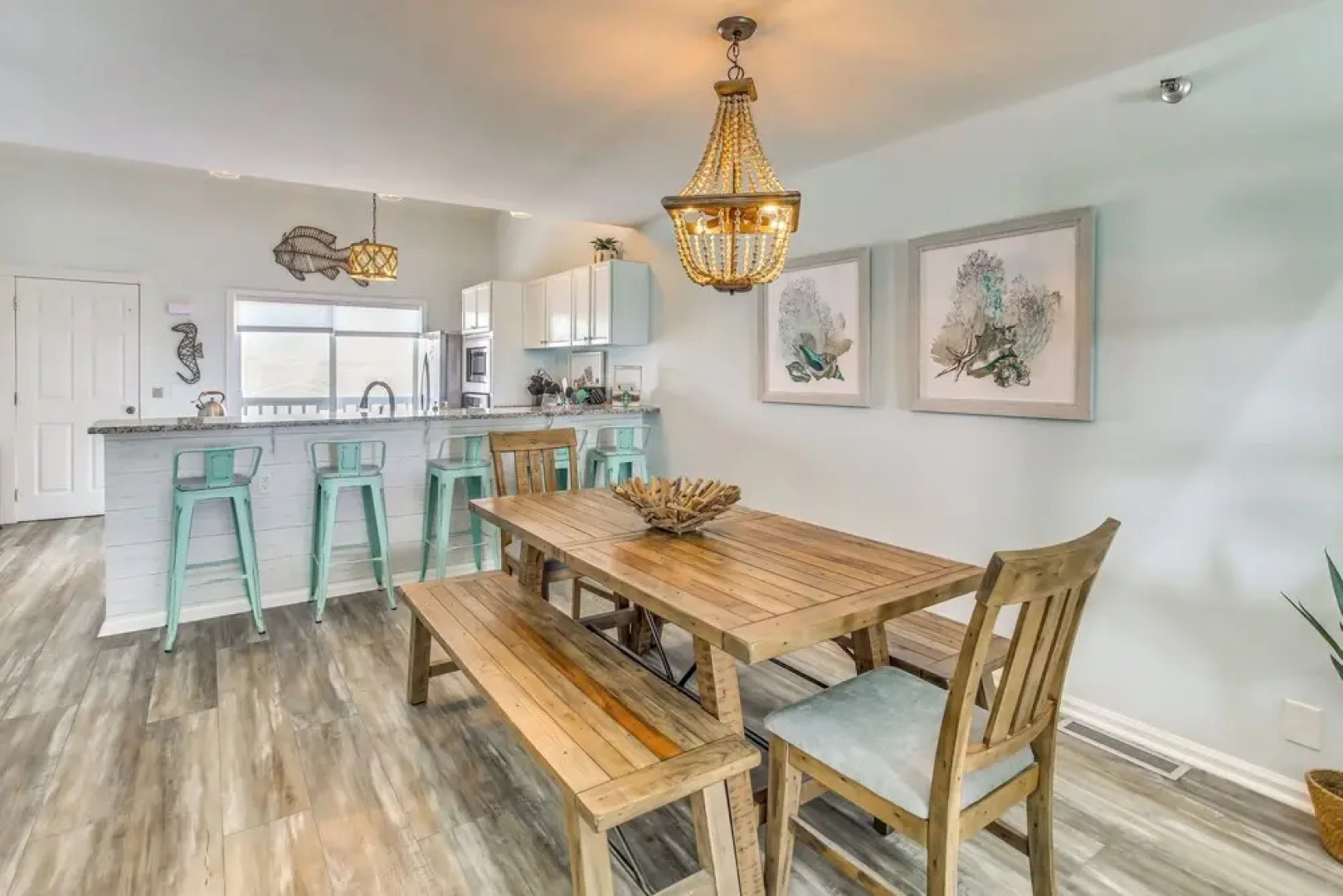 'salt & Light' Oceanfront Condo w/ Pool & Elevator