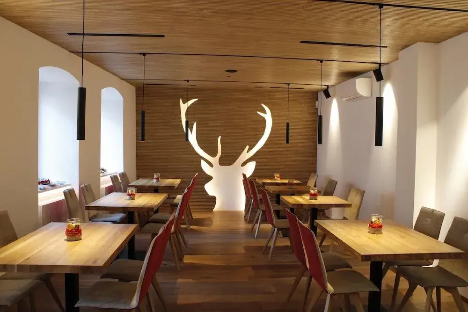 Hotel Ristorante-Pizzeria Al Cervo