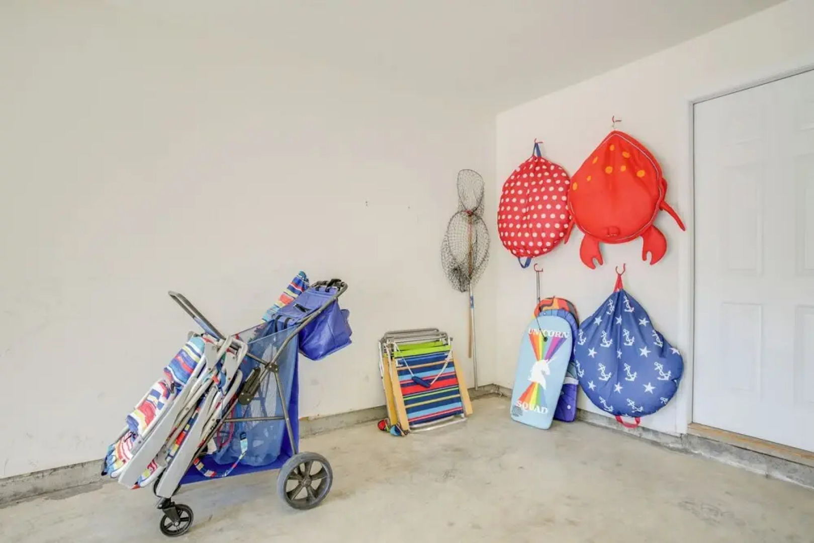 Shared Pool & Bay Access: Ocean View Retreat