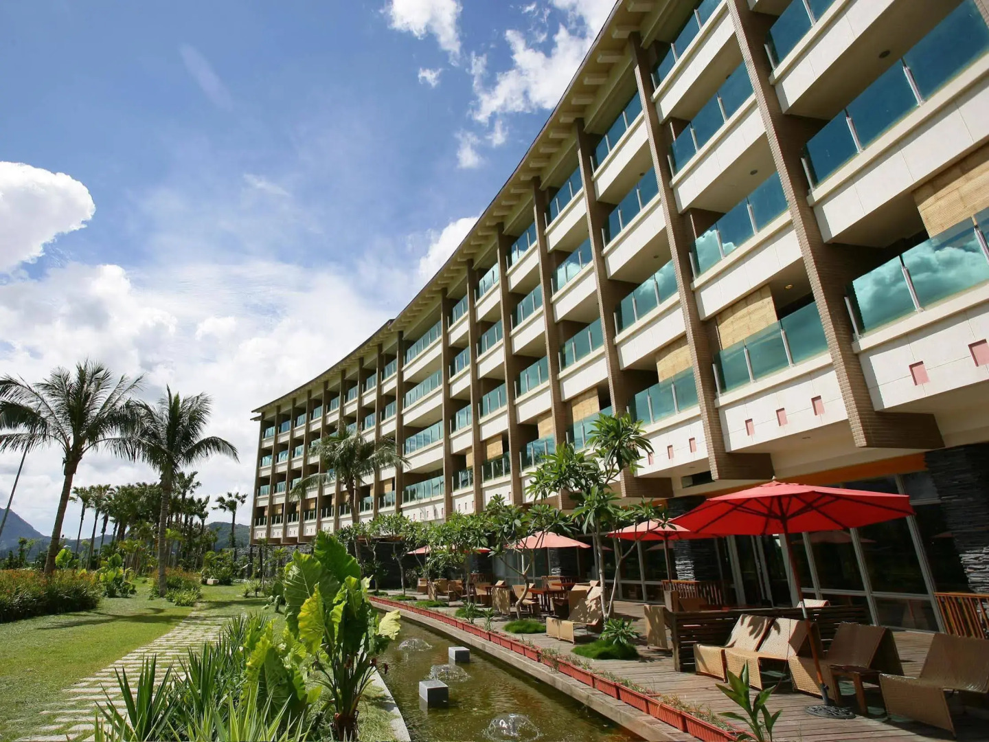 Luminous Hot Spring & Resort