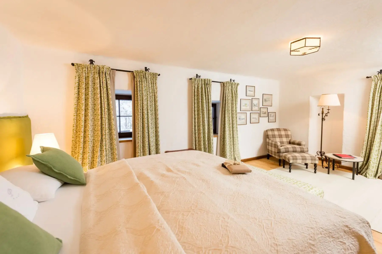 Schloss Prielau Hotel & Restaurants