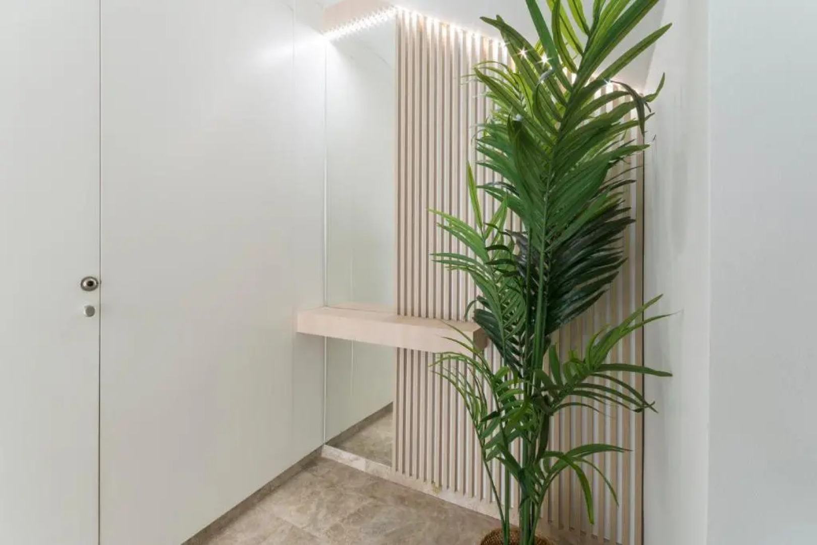 Beach & Port Apartments