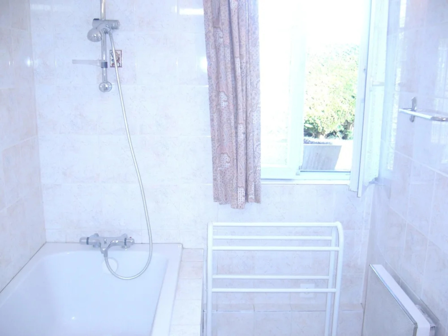 House With one Bedroom in Mandeville-en-bessin, With Enclosed Garden and Wifi - 6 km From the Beach