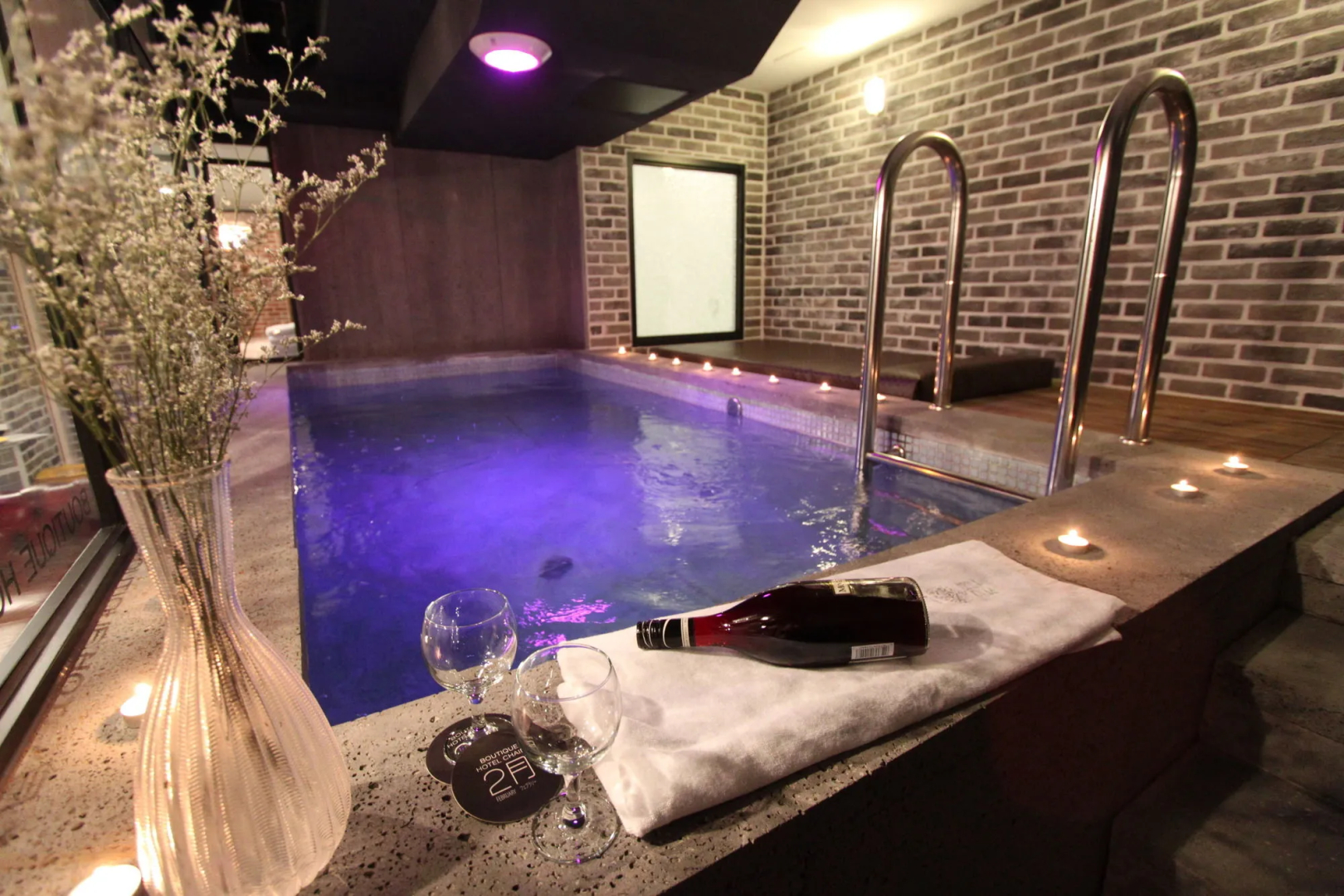 February Hotel Hwanggeum