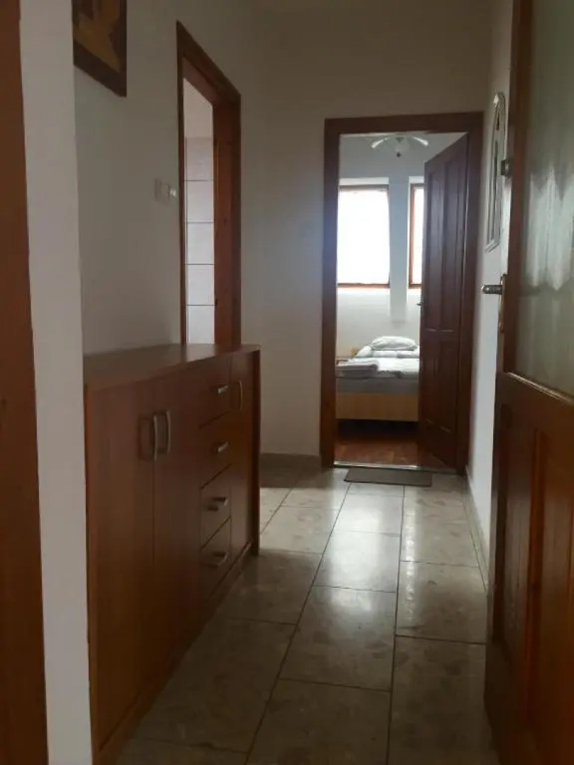 Mol-Ker-Vill Apartment