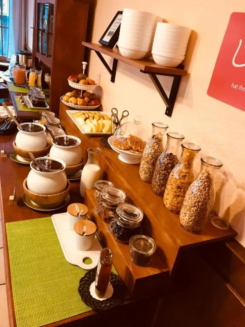 Hotel & Weinhaus Zum Schwarzen Bären