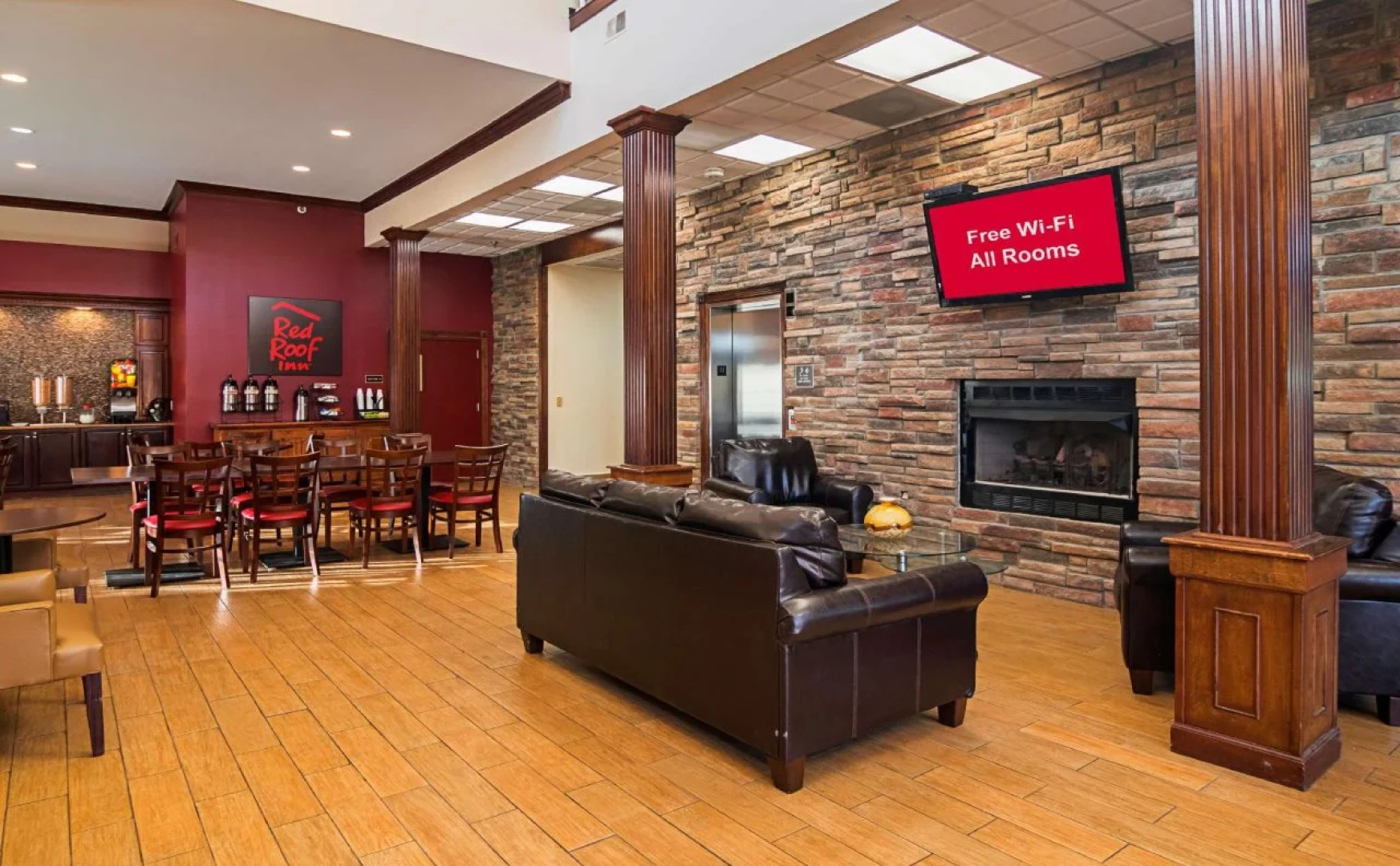 Red Roof Inn & Suites Lake Orion/ Auburn Hills