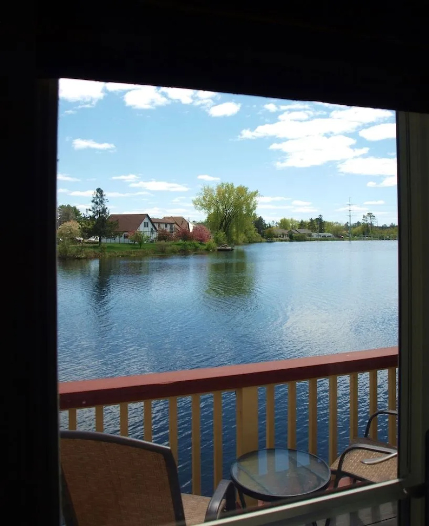 The Riverside Motel