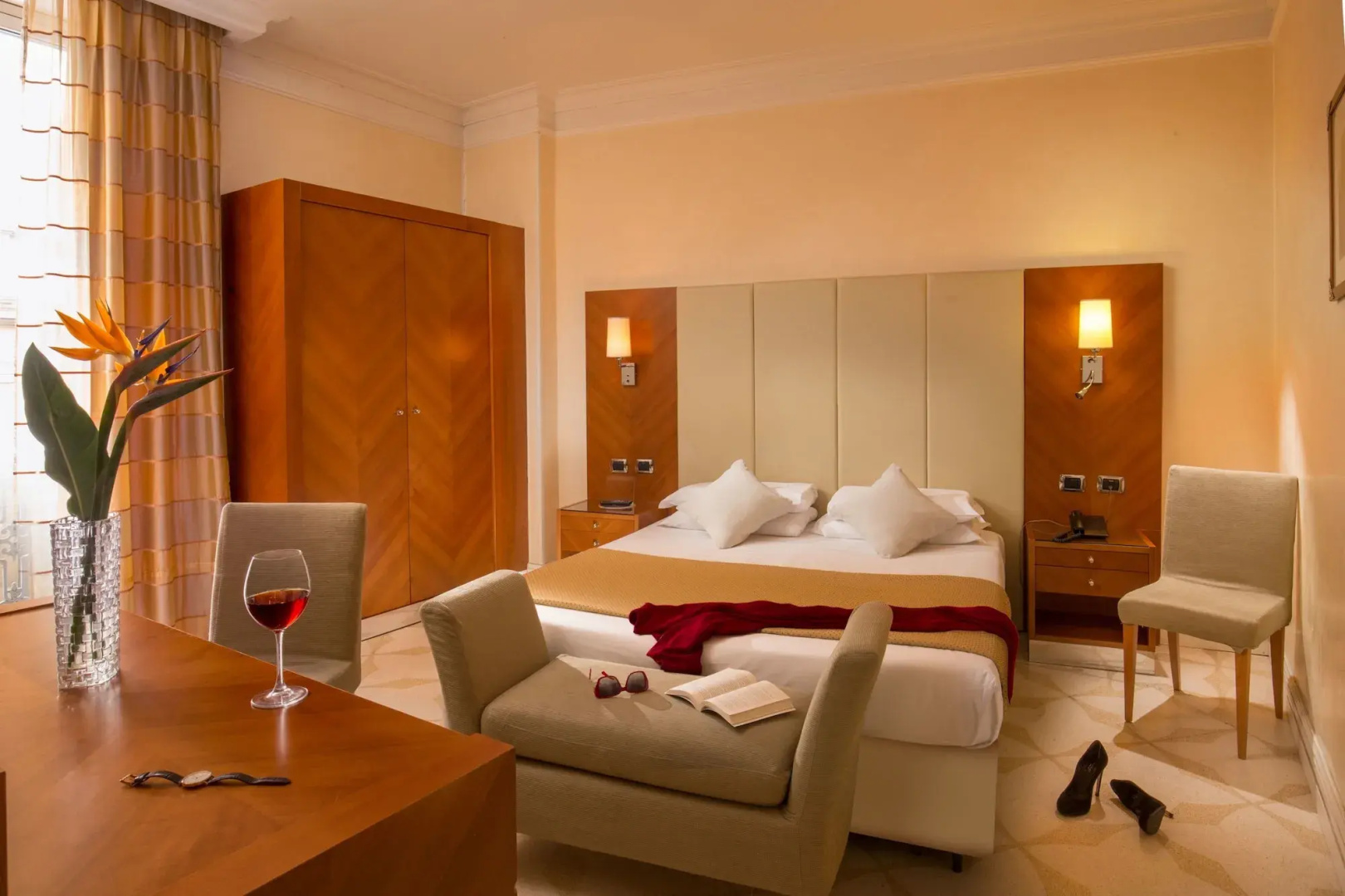 Suite Opera Rooms