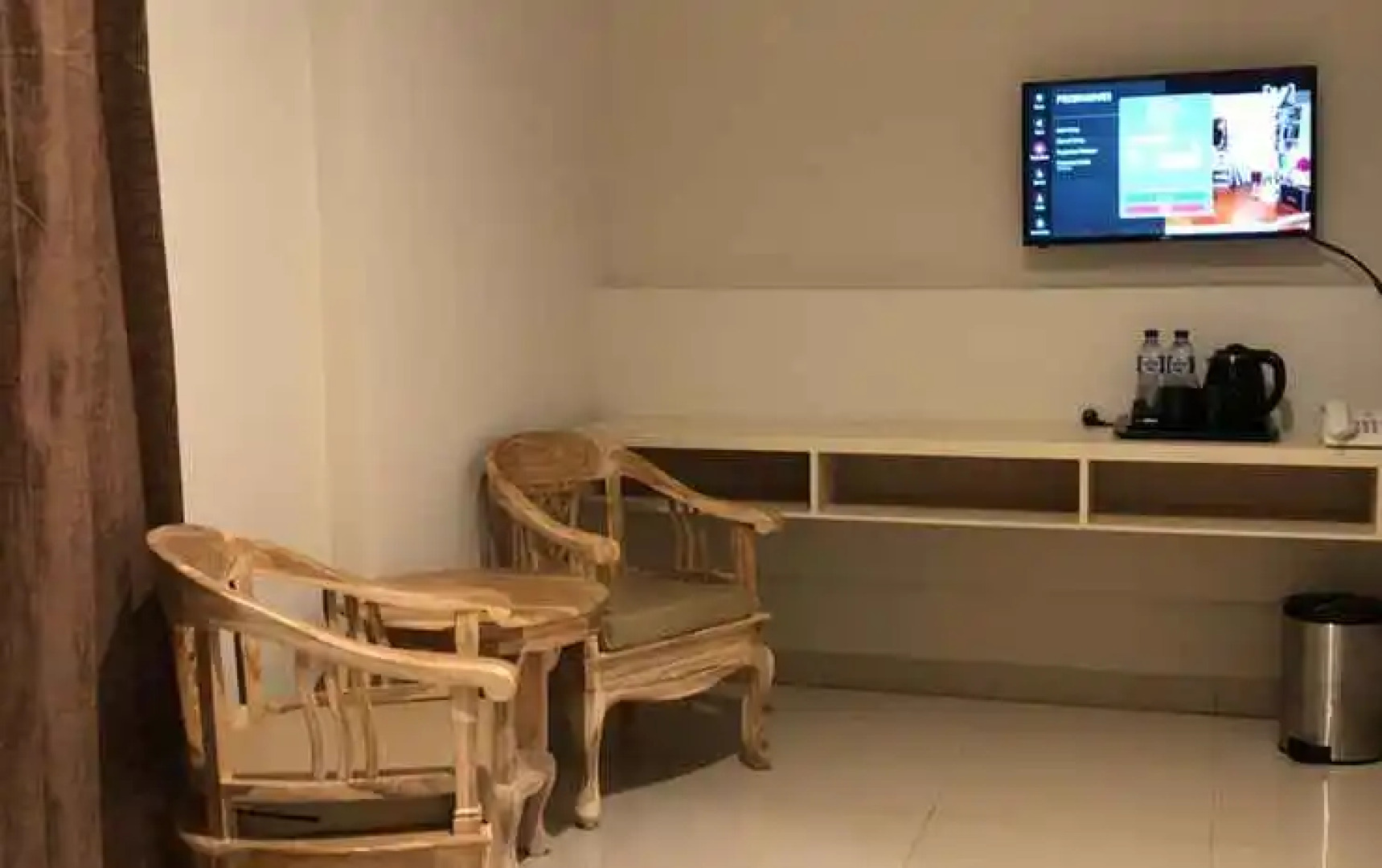 Amazing Riverside Hotel