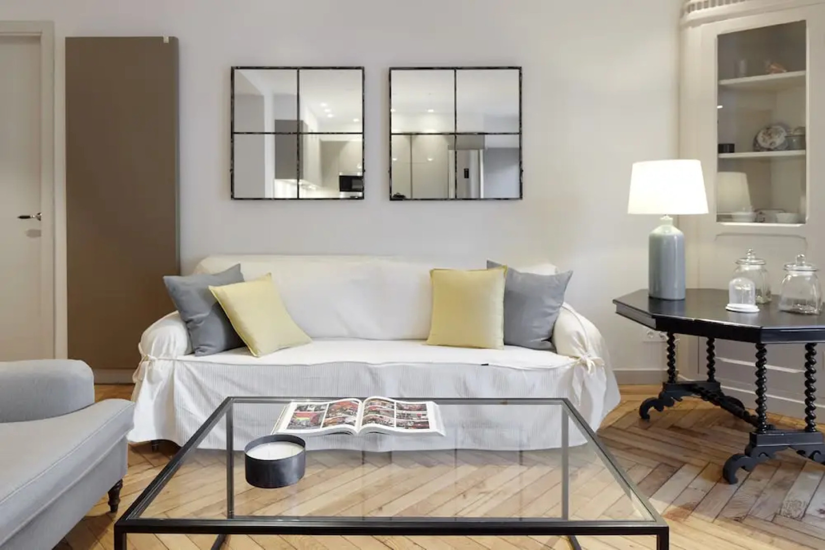 Playa de Ondarreta 3 by FeelFree Rentals