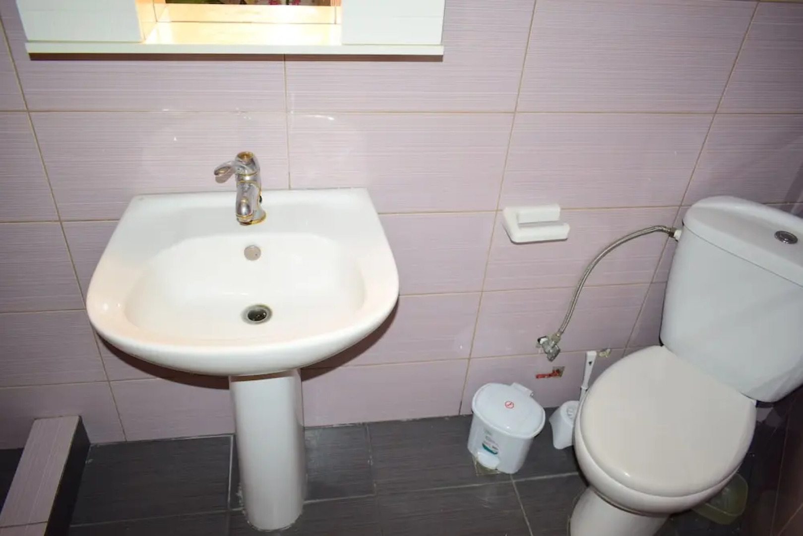 6 People Apartment near Downtown