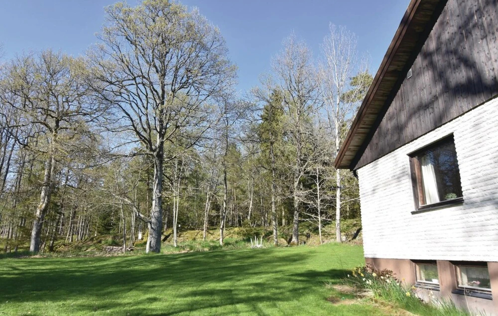 Stunning Home in Håverud With 4 Bedrooms and Internet