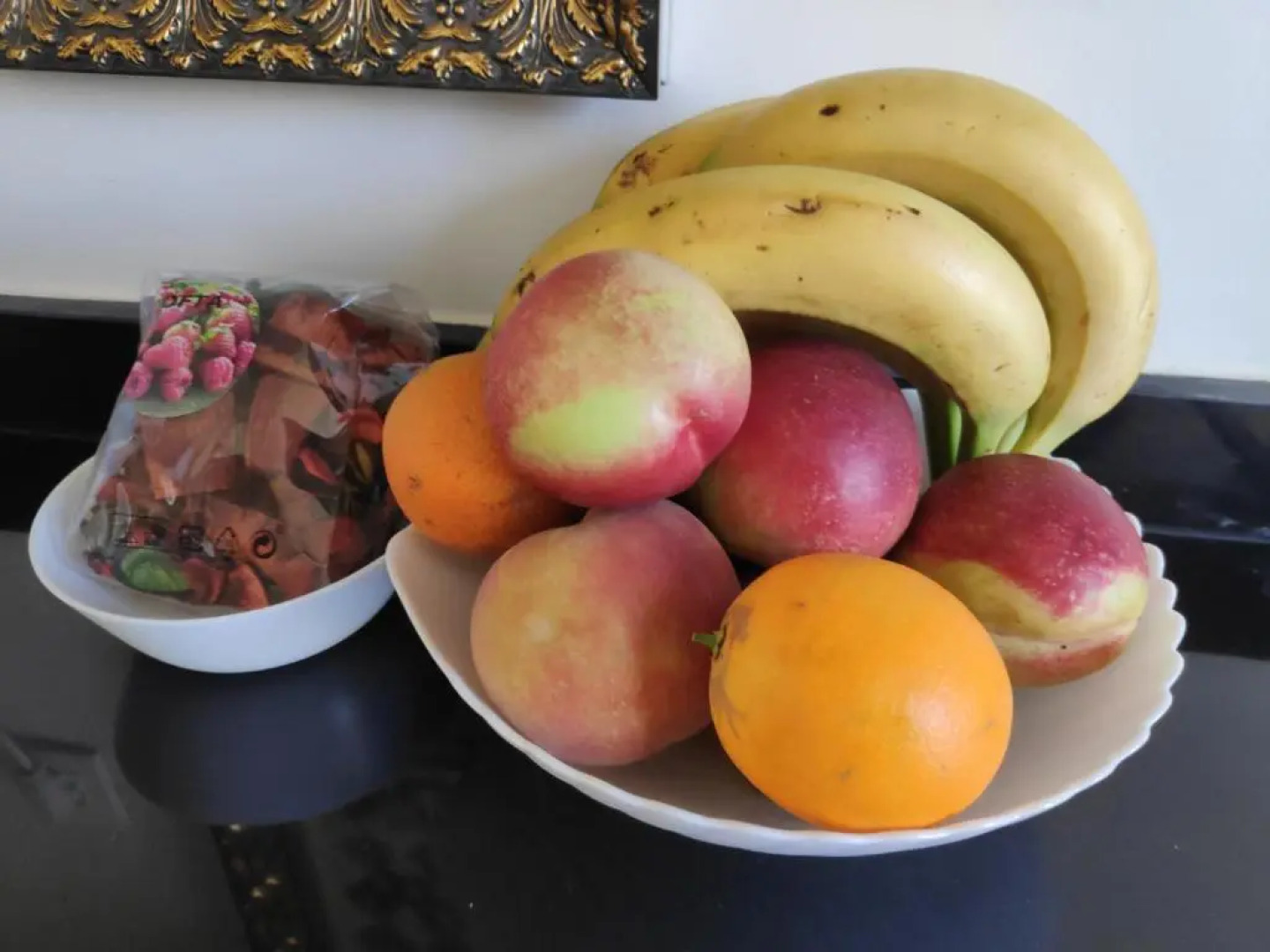 La Marina Luxury Apartment Fully Furnished Free WiFi, High Standard Residence, Swimming Pool View, Amazing Prime Location Close to Restaurants, Transport, Beach