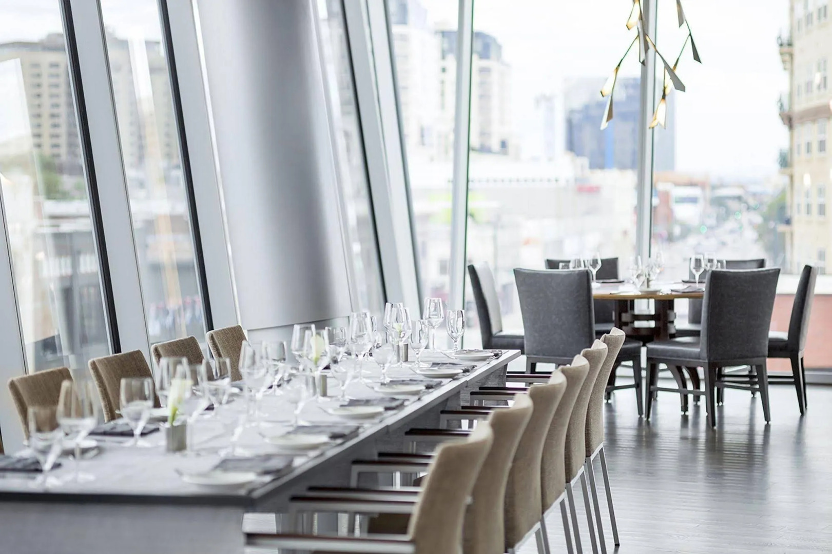 The Art Hotel Denver, Curio Collection by Hilton