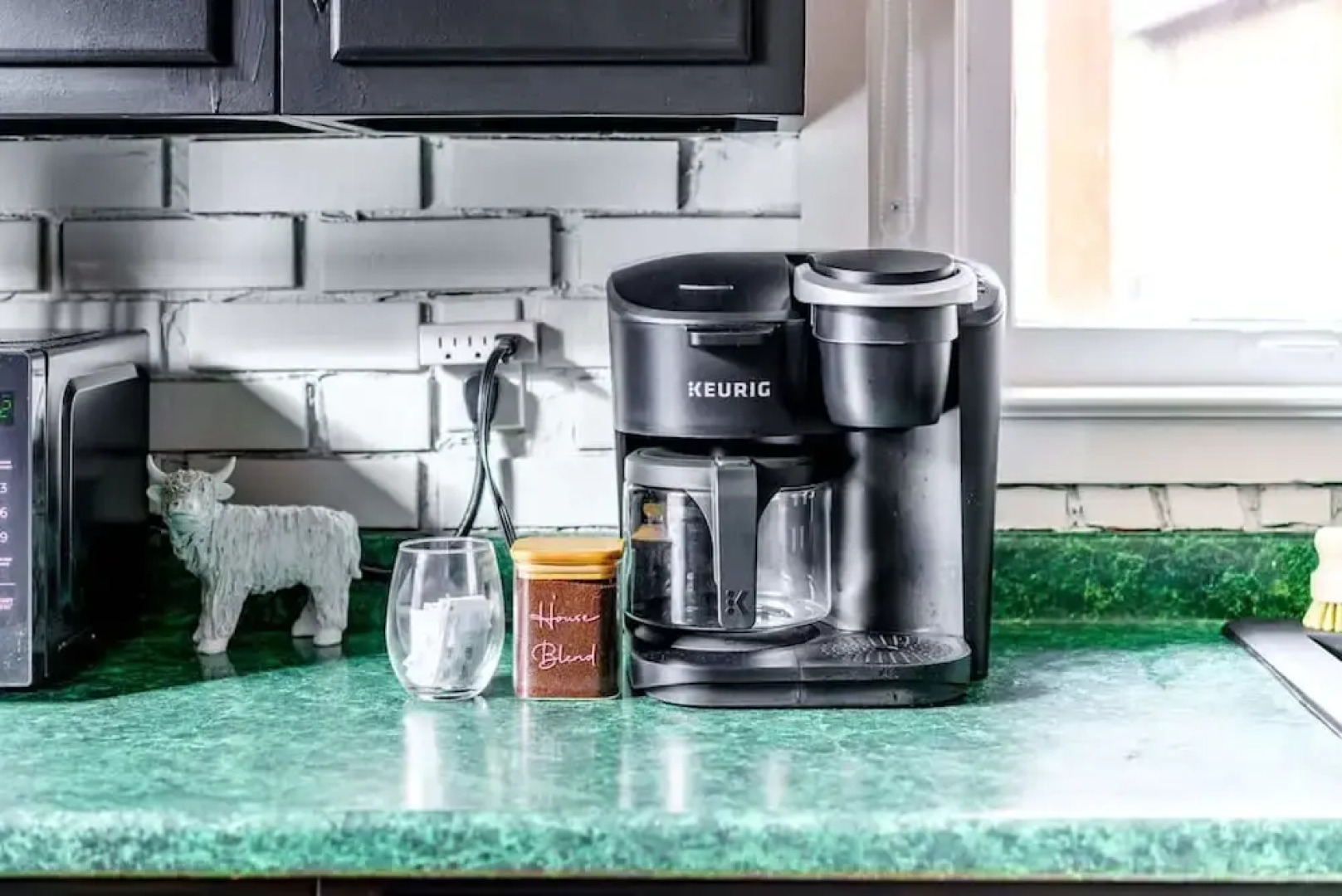 Prime Location Top Rated Clean Parking Free