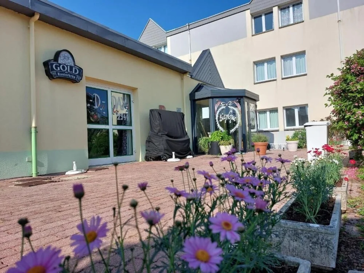 Contact Hotel Utah Beach Carentan