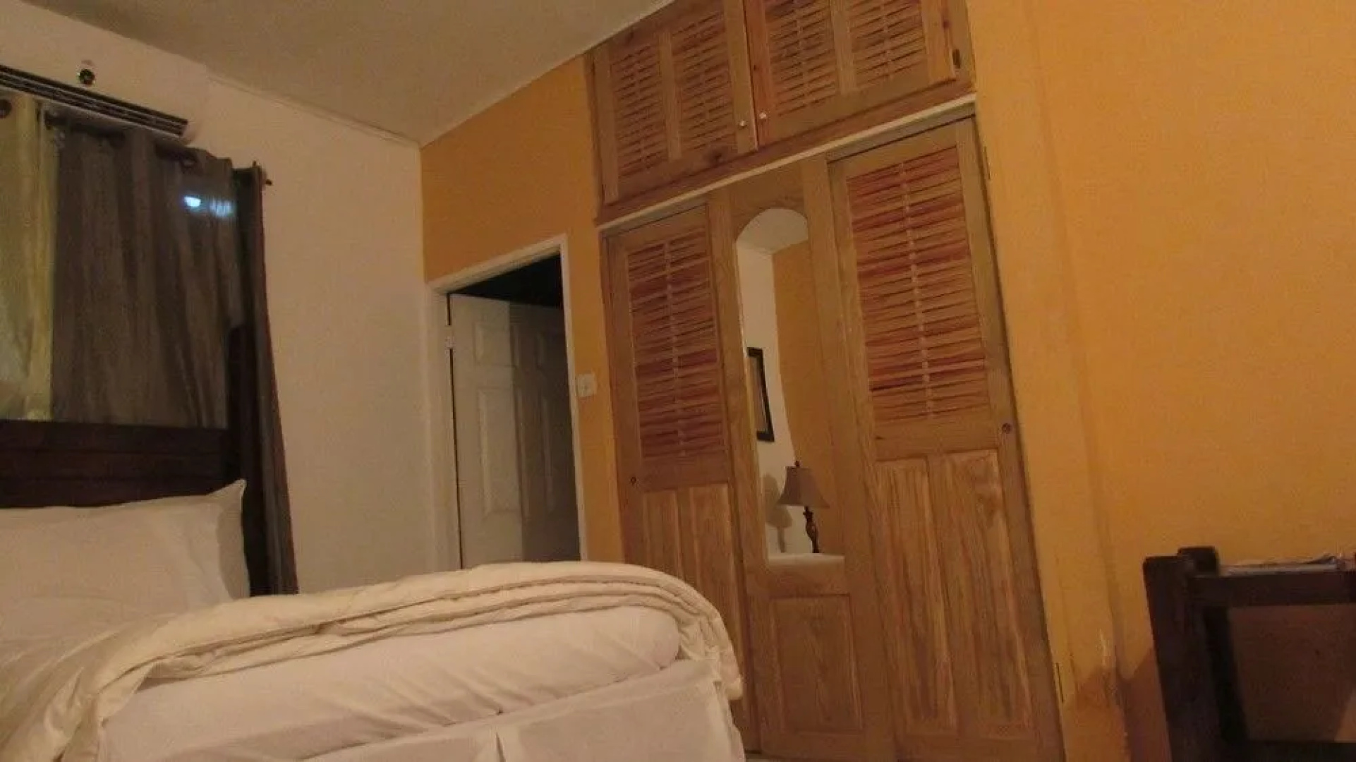 RafJam Bed & Breakfast Kingston