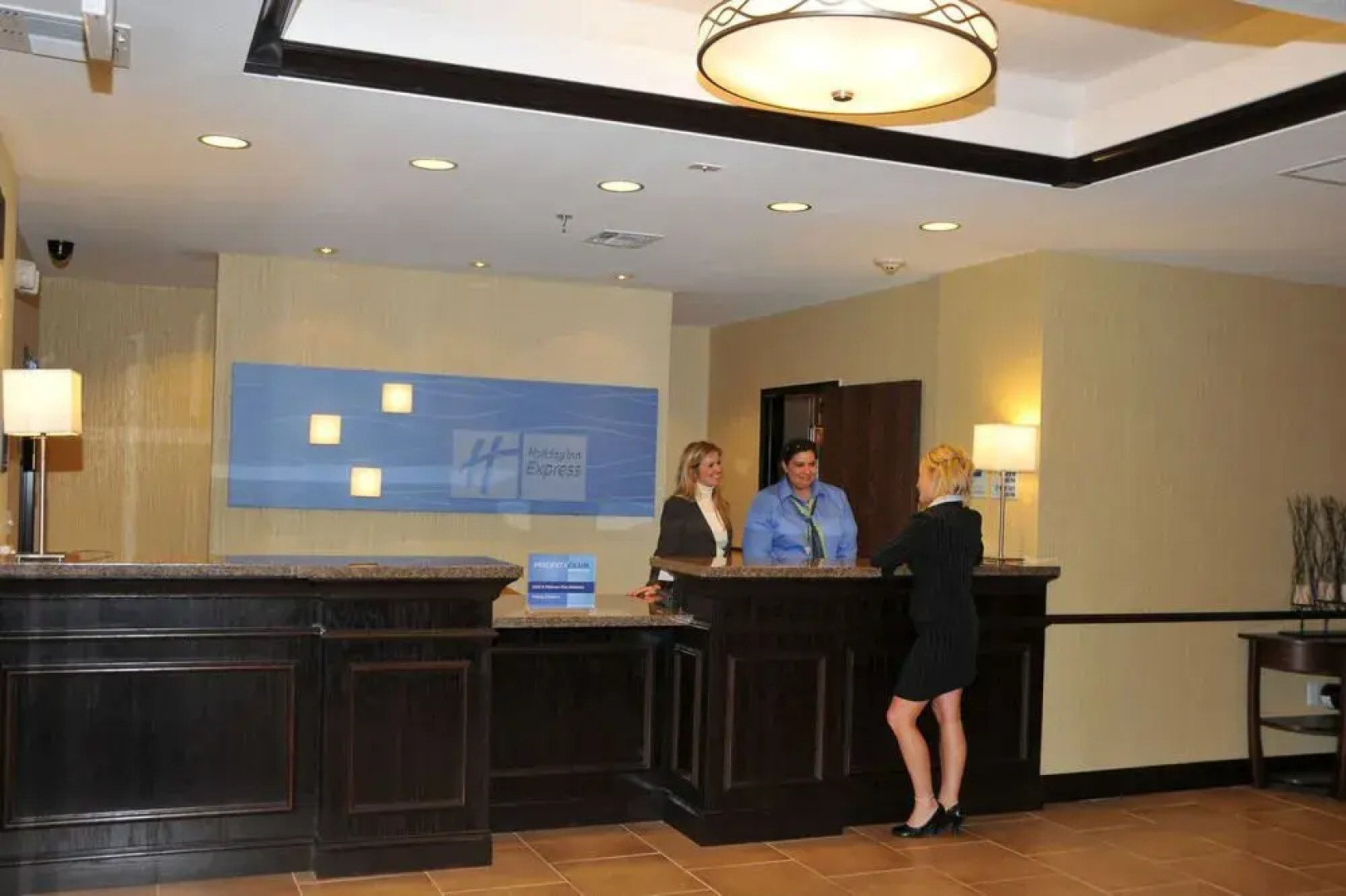 Holiday Inn Express & Suites Clinton by IHG