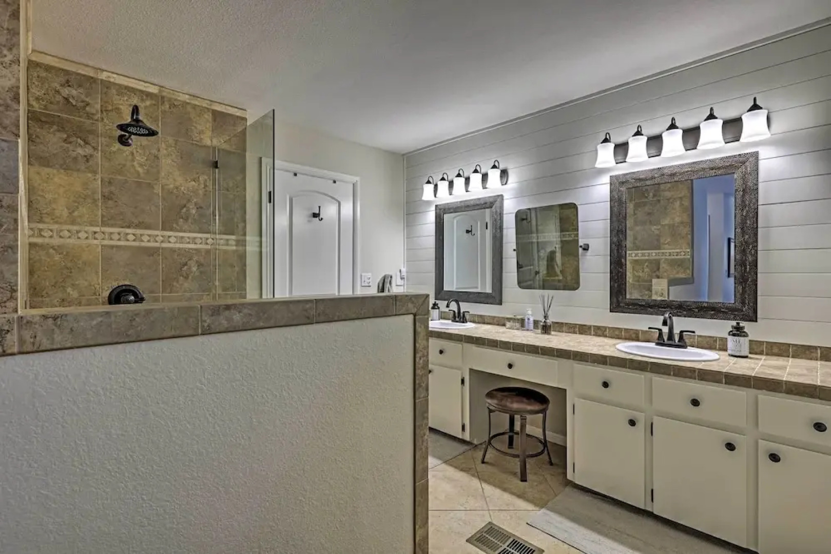 Modern Townhome w/ Patio, Next Door to Resort