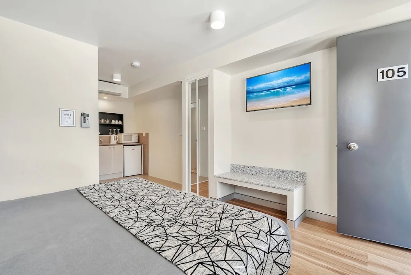 Surf Beach Motel Port