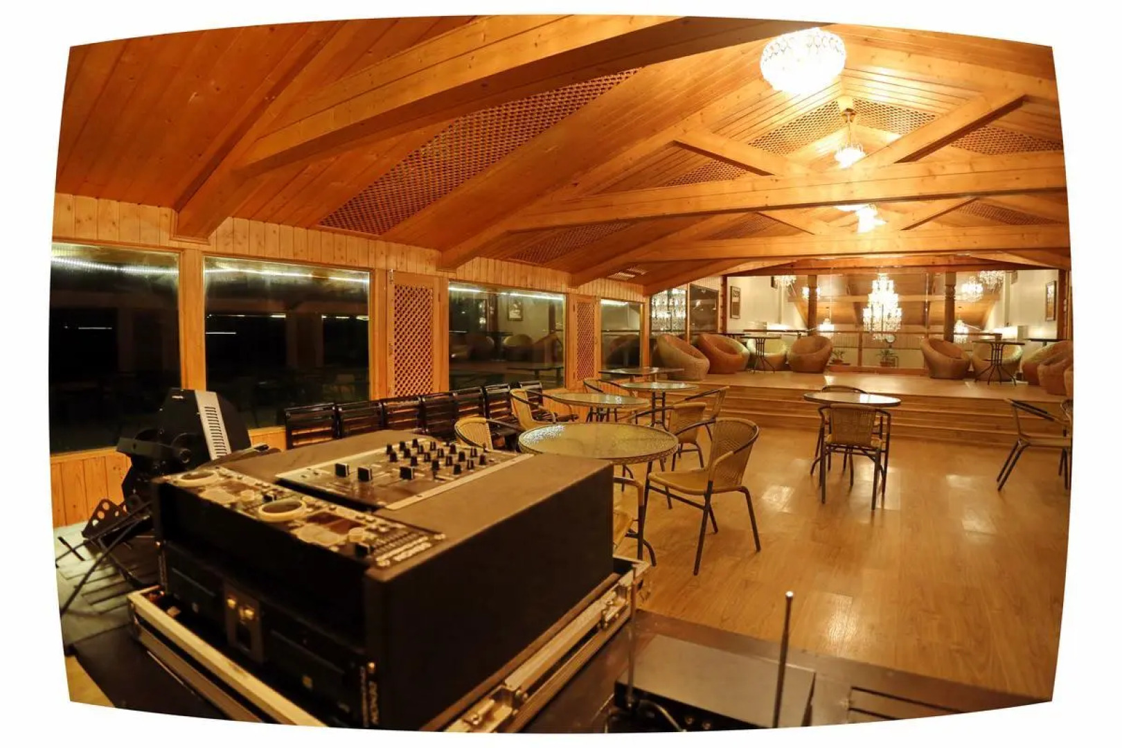 Hotel Pine Spring Pahalgam