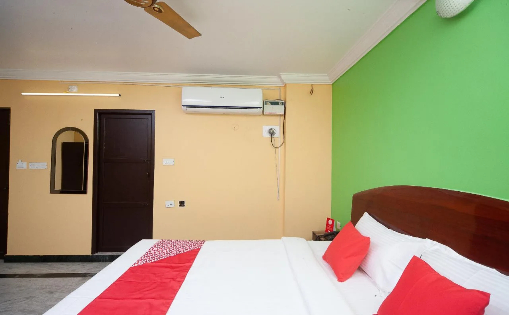 Sruthi Residency By OYO Rooms