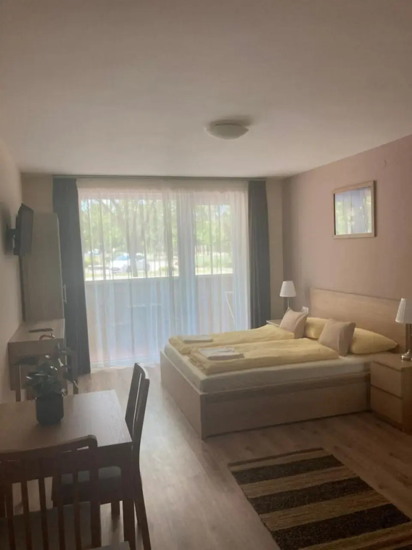 Varázskő Apartmanház