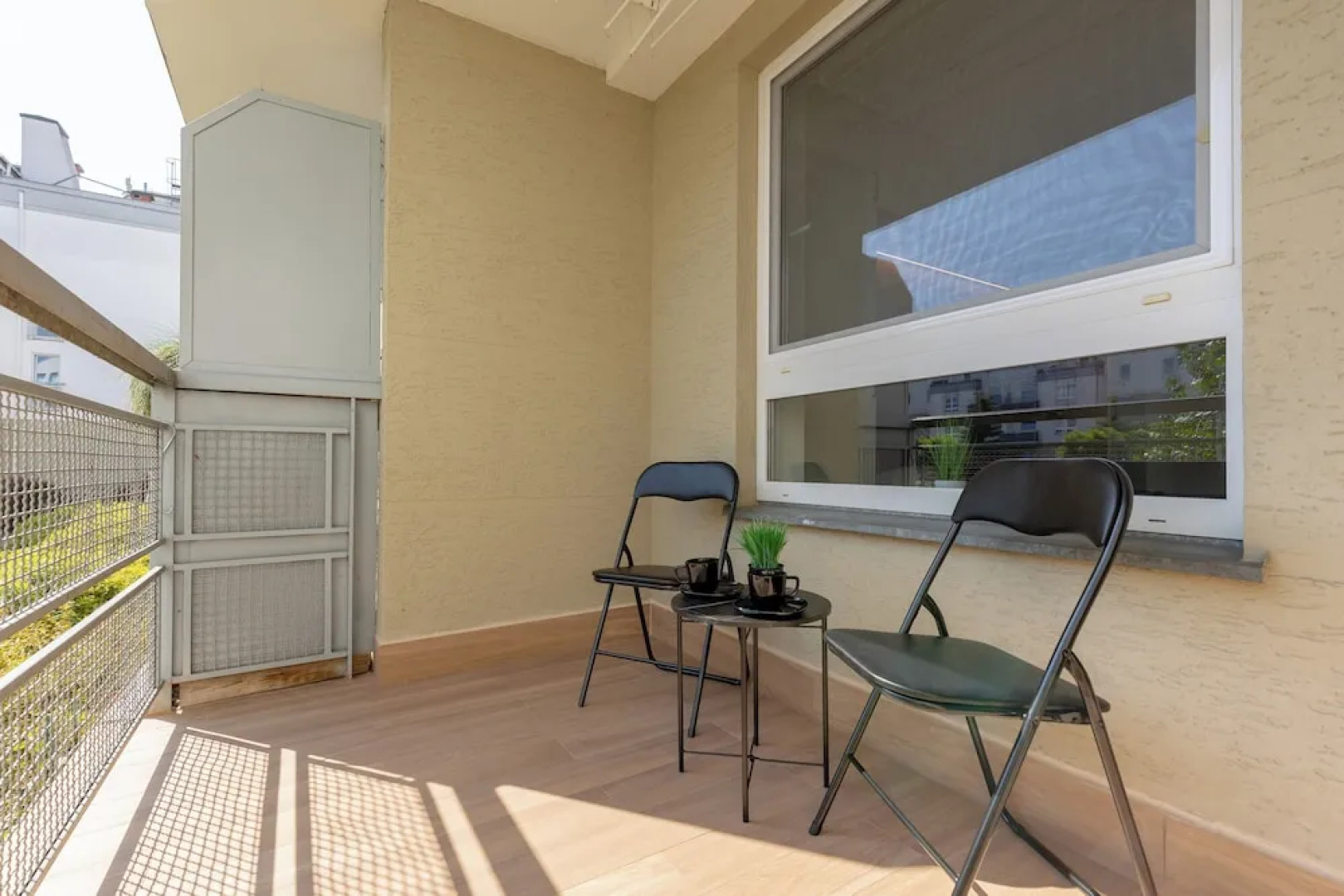 Piaseczno Stylish Apartment by Renters