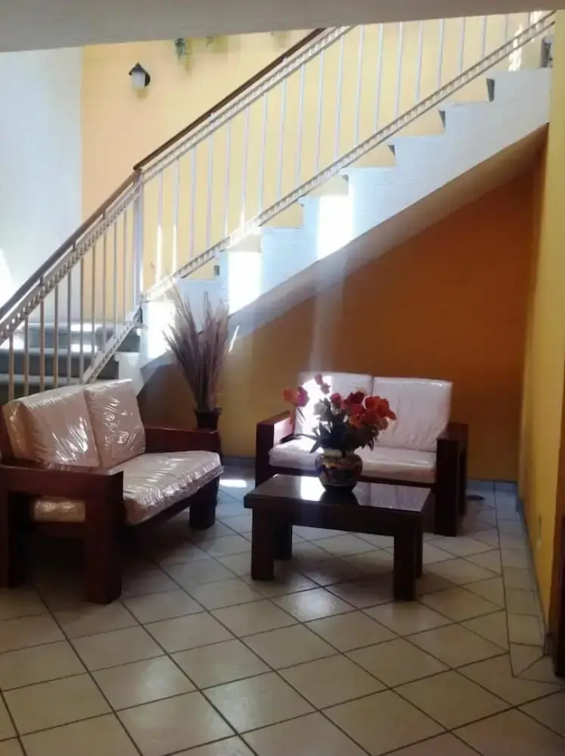 Hotel Plaza Jardín