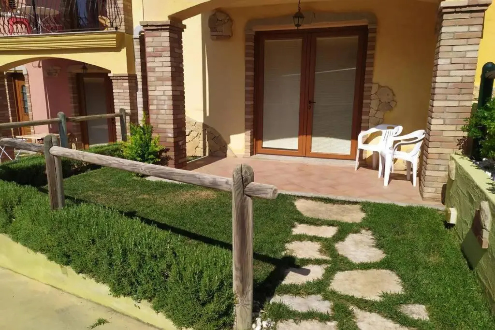 TINY HOUSE (con piscina e wi-fi)