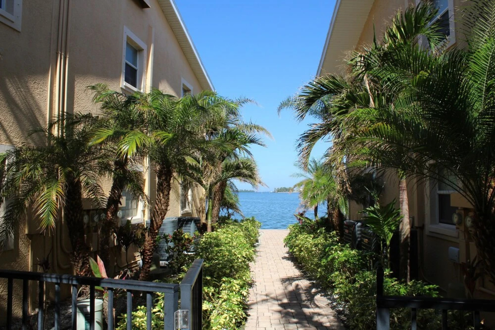 Pineapple Retreat at Coconut Villas of Dunedin - Two Bedroom Condo