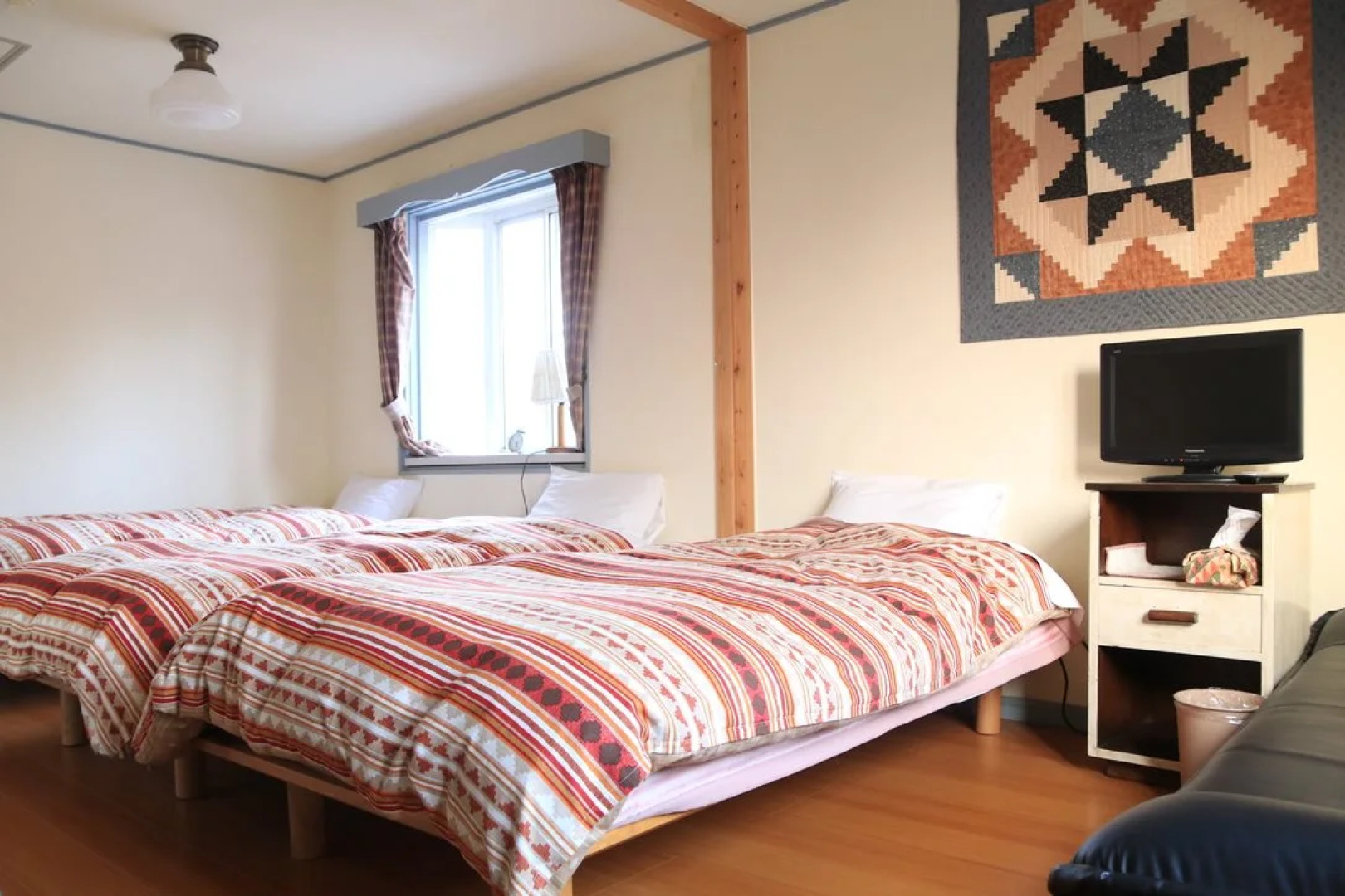 Pension & Cafe Cruise