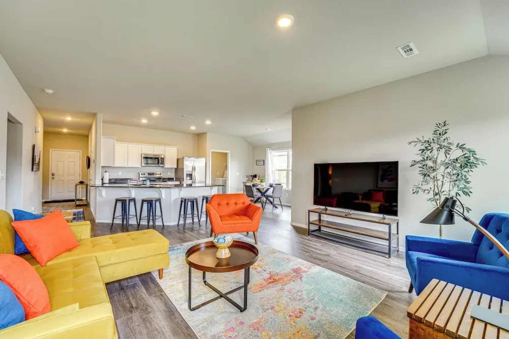 2 Mi to Dtwn: Siloam Springs Home w/ Fire Pit