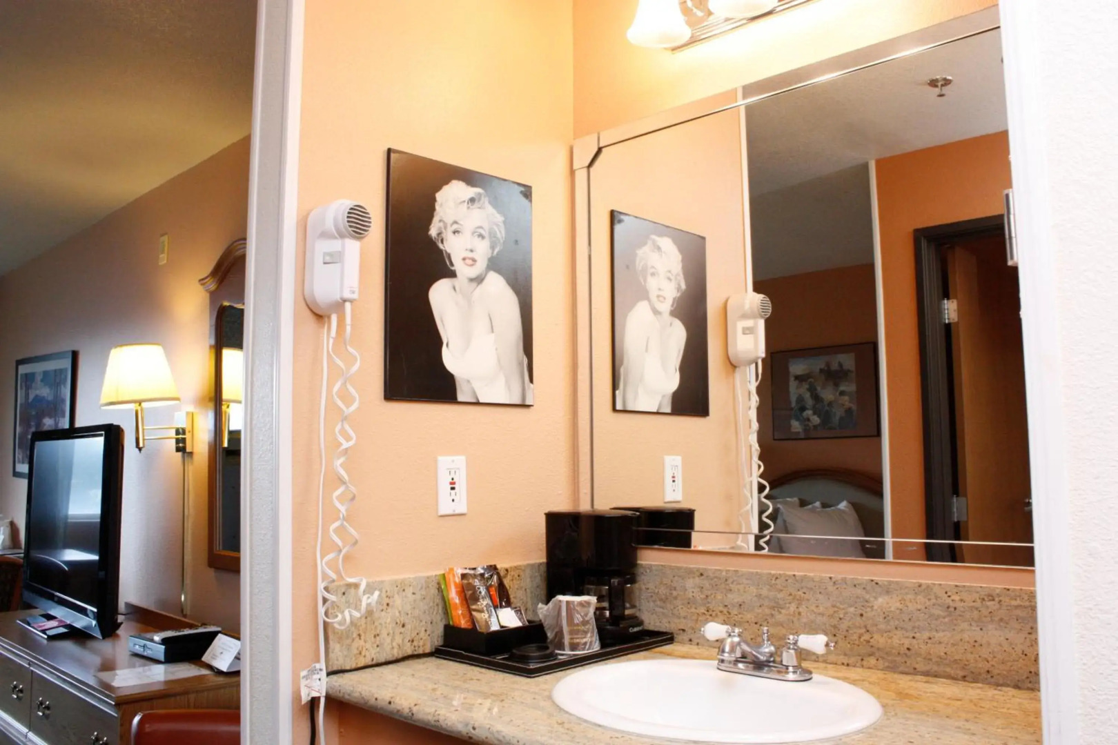 Prospector Hotel and Casino