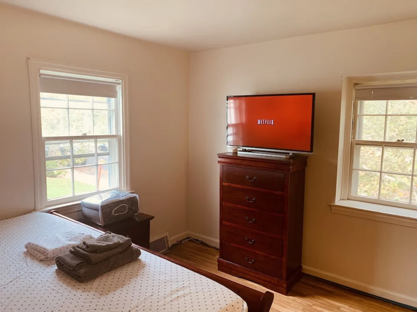 Private Queen Bedroom Garvin