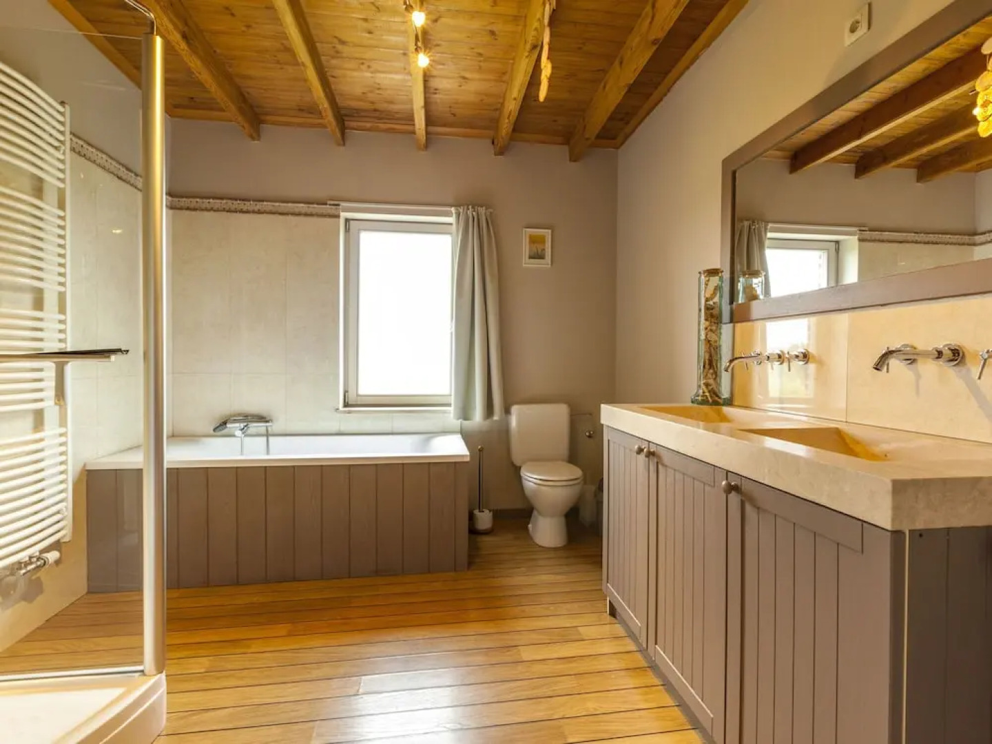 Elegant Farmhouse in Michelbeke - Brakel With Terrace, Garden