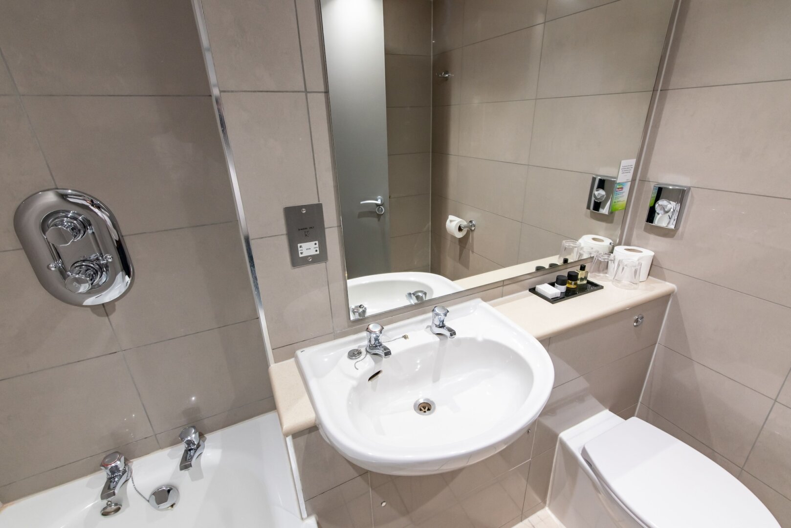 The Hog's Back Hotel & Spa Farnham