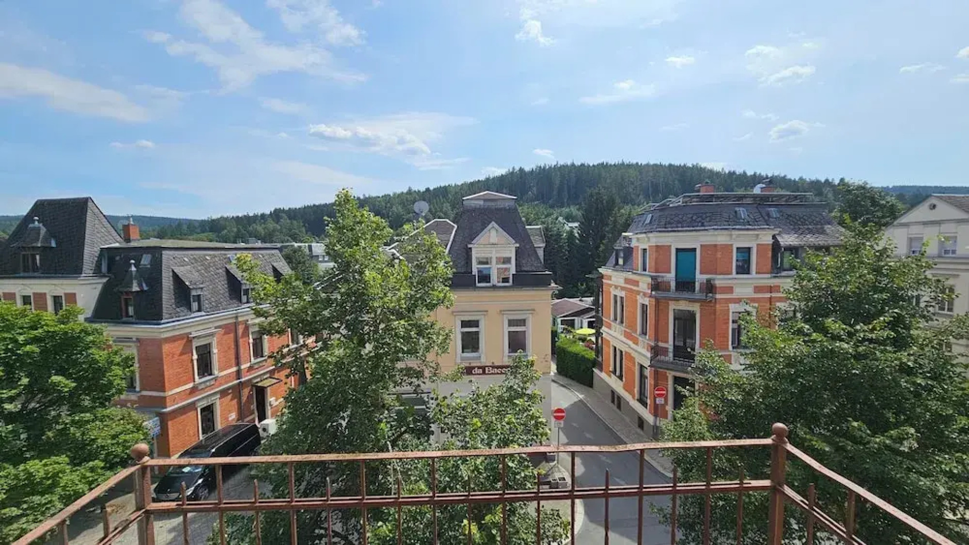 Pension Weiße Rose I Frühstück Parkplatz