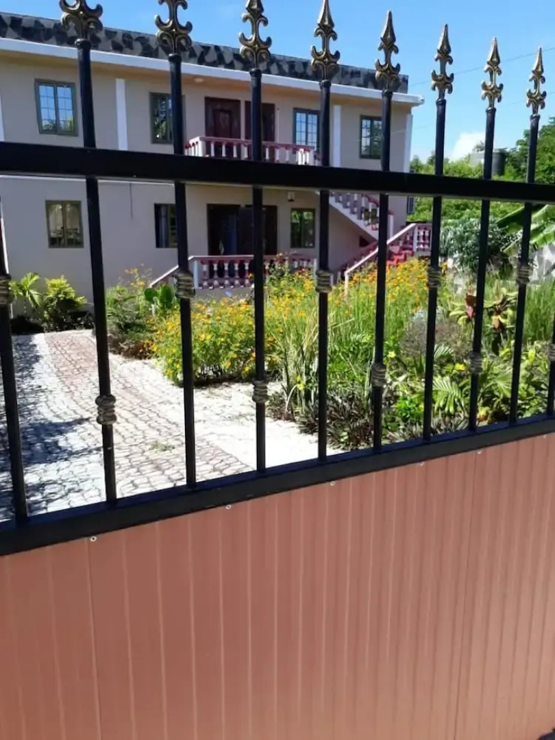 Apartment With 2 Bedrooms in Grand Gaube, With Wonderful sea View, Pool Access, Enclosed Garden - 100 m From the Beach