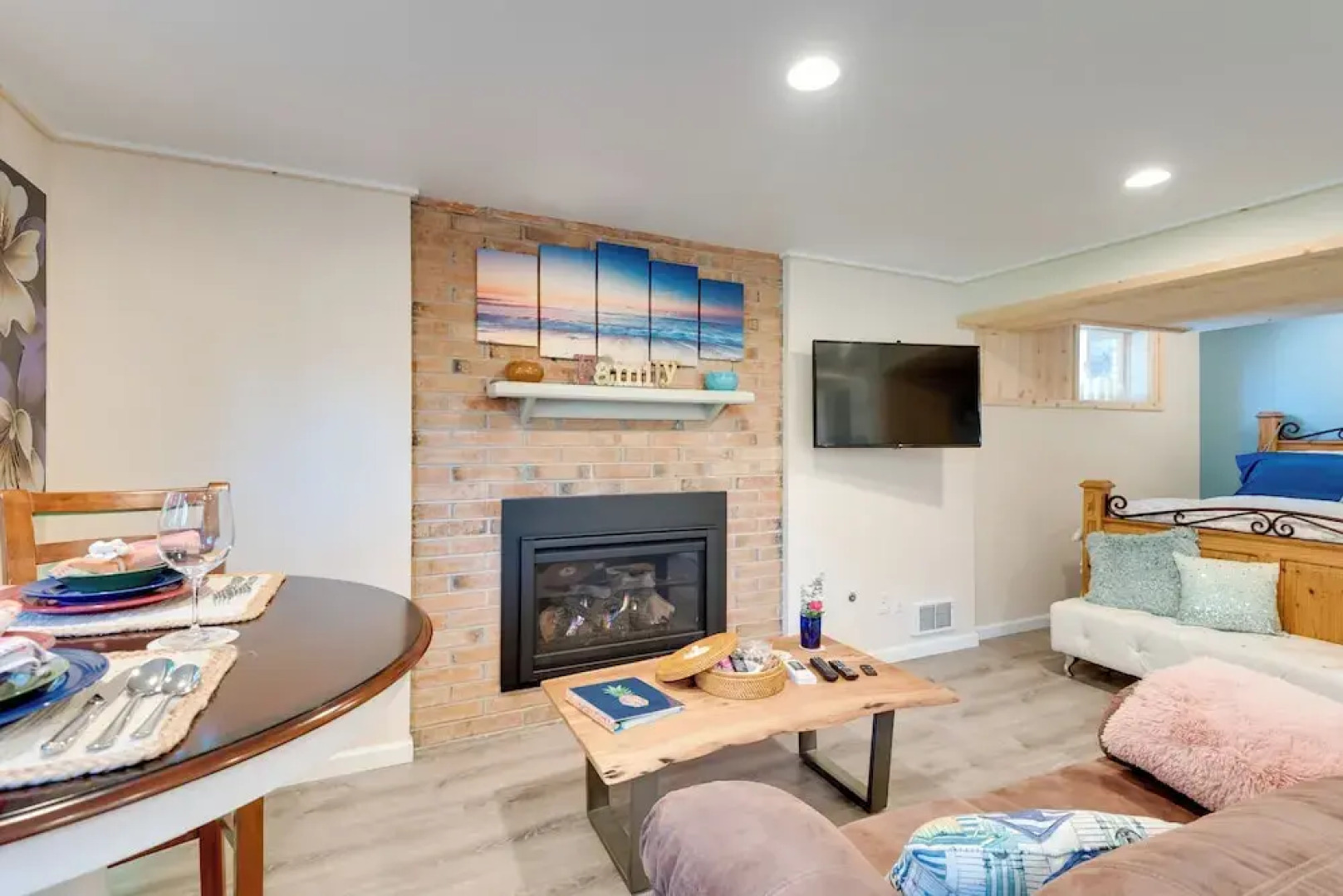 2 Mi to St Edward State Park: Ground-level Studio