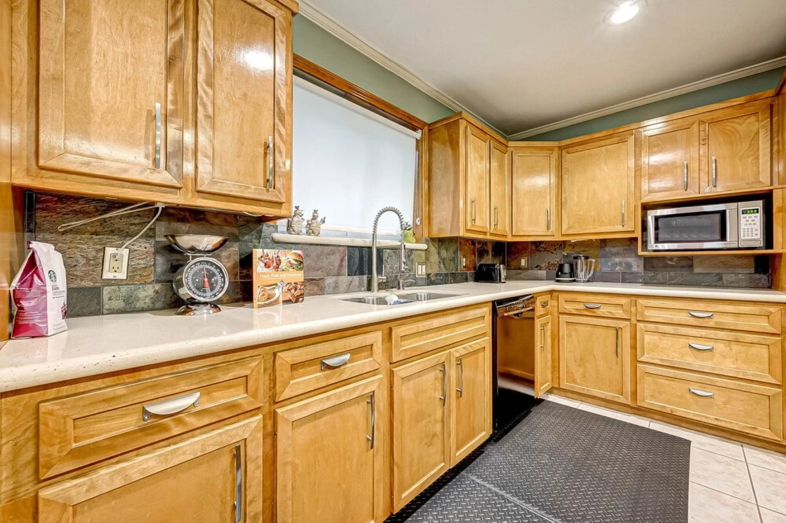 The Hideaway in El Lago, Home Gym, Rain Shower, King Bd, Sleeps 8, Space Center