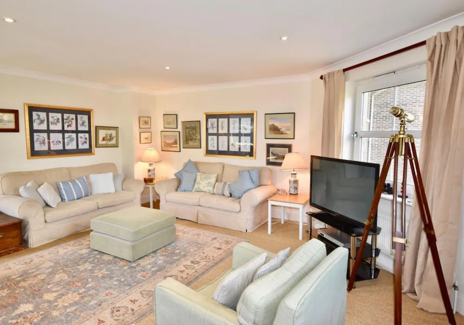 Solent Landing Bembridge Beachside Holiday Home (for 6 people)