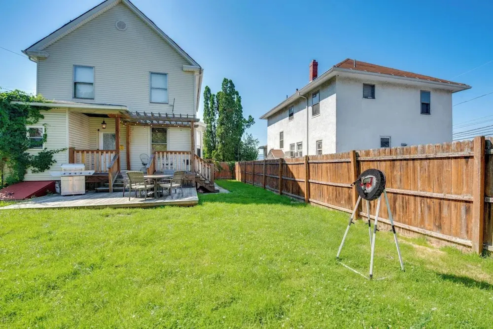 2 Mi to Steamtown Nhs: Family Home w/ Backyard!